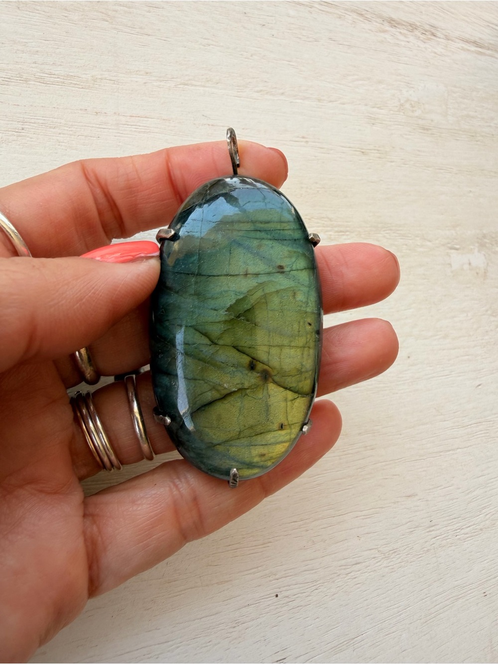 Labradorite Oval Pendant Necklace in Green-Blue